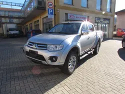 Argento(met.) Usata 2015 Mitsubishi L200 Diamant Edition Pick-up | 26.800 € (Molto cara)