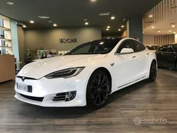 Bianco Usata 2020 Tesla Model S Long Range Tre volumi | 44.000 € (Molto cara)