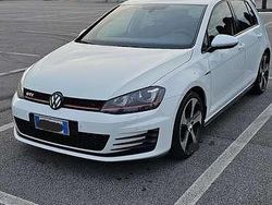 Usata 2014 VW Golf VII GTI Tre volumi | 18.000 € (Buon prezzo)