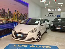 Bianco Usata 2016 Peugeot 208 GT-line Due volumi | 9900 € (Buon prezzo)