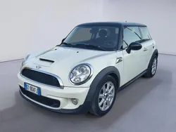 Bianco Usata 2013 Mini Cooper SD Due volumi | 9950 € (Buon prezzo)