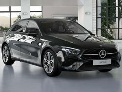 Nero notte Nuova 2025 Mercedes A180 Advanced Tre volumi | 35.500 € (Buon prezzo)