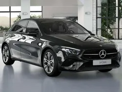 Nero notte Nuova 2025 Mercedes A180 Advanced Tre volumi | 35.239 € (Ottimo prezzo)