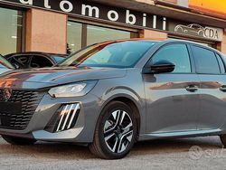 Grigio Usata 2024 Peugeot 208 Allure Due volumi | 15.400 € (Buon prezzo)