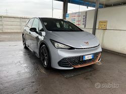 Grigio Usata 2022 Cupra Born Due volumi | 22.000 € (Buon prezzo)
