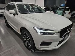Bianco Usata 2021 Volvo XC60 Momentum SUV | 17.900 € (Ottimo prezzo)