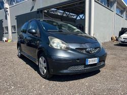 Grigio Usata 2007 Toyota Aygo Due volumi | 2900 € (Buon prezzo)