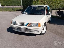 Bianco Usata 1988 Peugeot 205 Tre volumi | 15.000 €