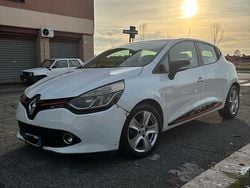 Bianco Usata 2013 Renault Clio IV Tre volumi | 2500 € (Buon prezzo)