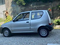 Grigio Usata 2002 Fiat 600 S Tre volumi | 1800 €