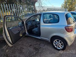 Grigio Usata 1998 Toyota Yaris | 1350 €