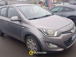 Grigio Usata 2012 Hyundai i20 Classic Due volumi | 3500 € (Buon prezzo)