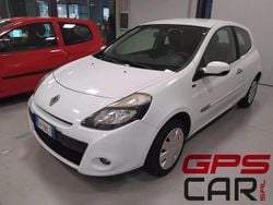 Bianco Usata 2012 Renault Clio IV Dynamique Tre volumi | 2990 € (Ottimo prezzo)