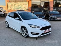 Bianco Usata 2016 Ford Focus ST-Line Tre volumi | 6800 € (Buon prezzo)