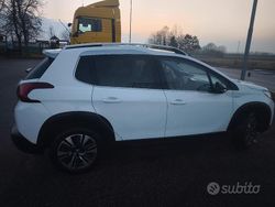 Bianco Usata 2018 Peugeot 2008 Allure SUV | 10.500 € (Buon prezzo)