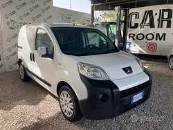 Bianco Usata 2017 Peugeot Bipper Active Monovolume | 6499 € (Buon prezzo)