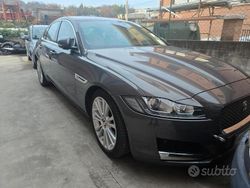 Grigio Usata 2016 Jaguar XF Tre volumi | 4999 €