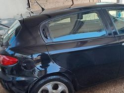 Nero Usata 2010 Alfa Romeo 147 Due volumi | 1500 € (Ottimo prezzo)