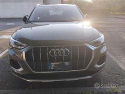 Grigio Usata 2023 Audi Q3 SUV | 33.900 € (Super prezzo)