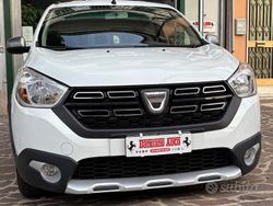Bianco Usata 2022 Dacia Lodgy Stepway Monovolume | 14.900 € (Cara)