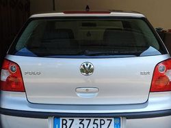 Grigio Usata 2002 VW Polo Comfortline Tre volumi | 1600 € (Buon prezzo)