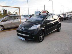 Grigio Usata 2011 Peugeot 107 Allure Due volumi | 4900 € (Cara)