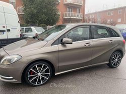Marrone Usata 2013 Mercedes B180 Executive Monovolume | 6950 €