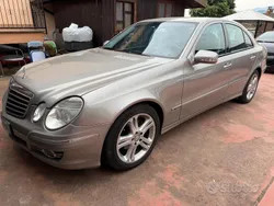 Usata 2009 Mercedes E280 Avantgarde Tre volumi | 9990 € (Molto cara)