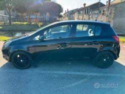 Nero Usata 2009 Opel Corsa Tre volumi | 1900 € (Super prezzo)