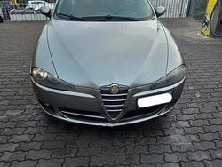 Grigio Usata 2008 Alfa Romeo 147 Due volumi | 2498 € (Buon prezzo)
