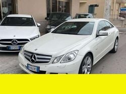 Bianco Usata 2011 Mercedes E250 Avantgarde Coupé | 12.900 € (Molto cara)