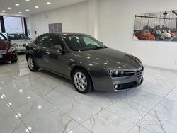 Grigio Usata 2010 Alfa Romeo 159 Progression Tre volumi | 6990 € (Molto cara)