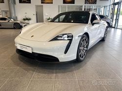 Bianco Usata 2023 Porsche Taycan Performance Package Tre volumi | 69.900 € (Buon prezzo)