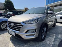 Grigio Usata 2019 Hyundai Tucson SUV | 14.900 € (Buon prezzo)