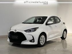 Usata 2023 Toyota Yaris Active Tre volumi | 13.500 € (Buon prezzo)