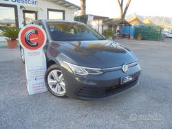 Grigio Usata 2020 VW Golf Life Tre volumi | 18.800 € (Buon prezzo)