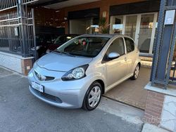 Grigio Usata 2009 Toyota Aygo Due volumi | 2990 € (Super prezzo)