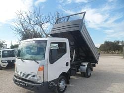 Bianco Usata 1993 Nissan Trade Furgone | 6000 €