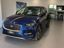 Blu azzurrite metall Usata 2021 Jaguar E-Pace R-Dynamic SUV | 30.900 € (Buon prezzo)