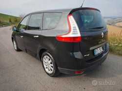 Usata 2011 Renault Scénic III Monovolume | 4299 € (Buon prezzo)