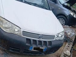 Bianco Usata 2008 Fiat Strada Pick-up | 5850 €