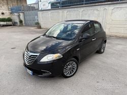 Nero Usata 2011 Lancia Ypsilon S Due volumi | 4400 € (Buon prezzo)