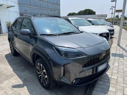 Grigio Usata 2025 Toyota Yaris Hybrid Lounge Station wagon | 28.900 € (Buon prezzo)