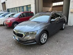 Grigio Usata 2023 Skoda Octavia Style Station wagon | 22.500 € (Ottimo prezzo)