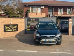 Nero Usata 2008 Ford Focus Style Tre volumi | 2990 € (Buon prezzo)