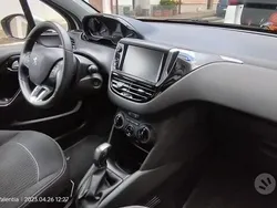 Usata 2017 Peugeot 208 Due volumi | 8500 € (Ottimo prezzo)