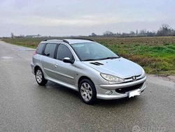 Usata 2005 Peugeot 206 Station wagon | 2700 € (Buon prezzo)