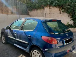 Usata 2006 Peugeot 206 Tre volumi | 1350 € (Ottimo prezzo)