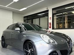 Grigio Usata 2010 Alfa Romeo Giulietta Tre volumi | 3990 € (Ottimo prezzo)