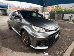Grigio Usata 2024 Toyota Yaris Tre volumi | 51.000 €